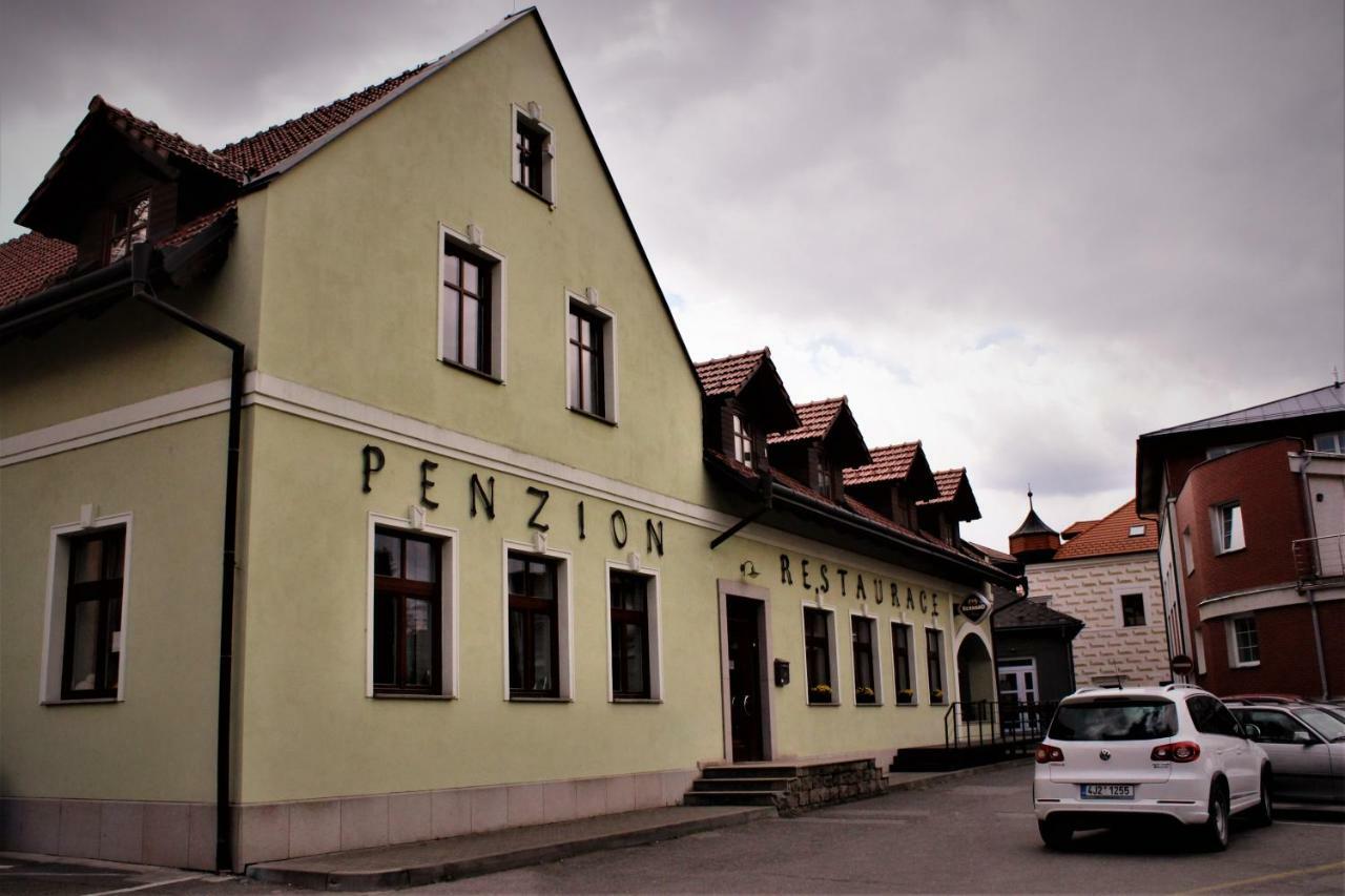 فندق Penzion A Restaurace U Reky Ledeč nad Sázavou المظهر الخارجي الصورة